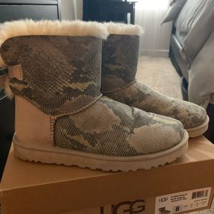 Snake Skin UGG size 8